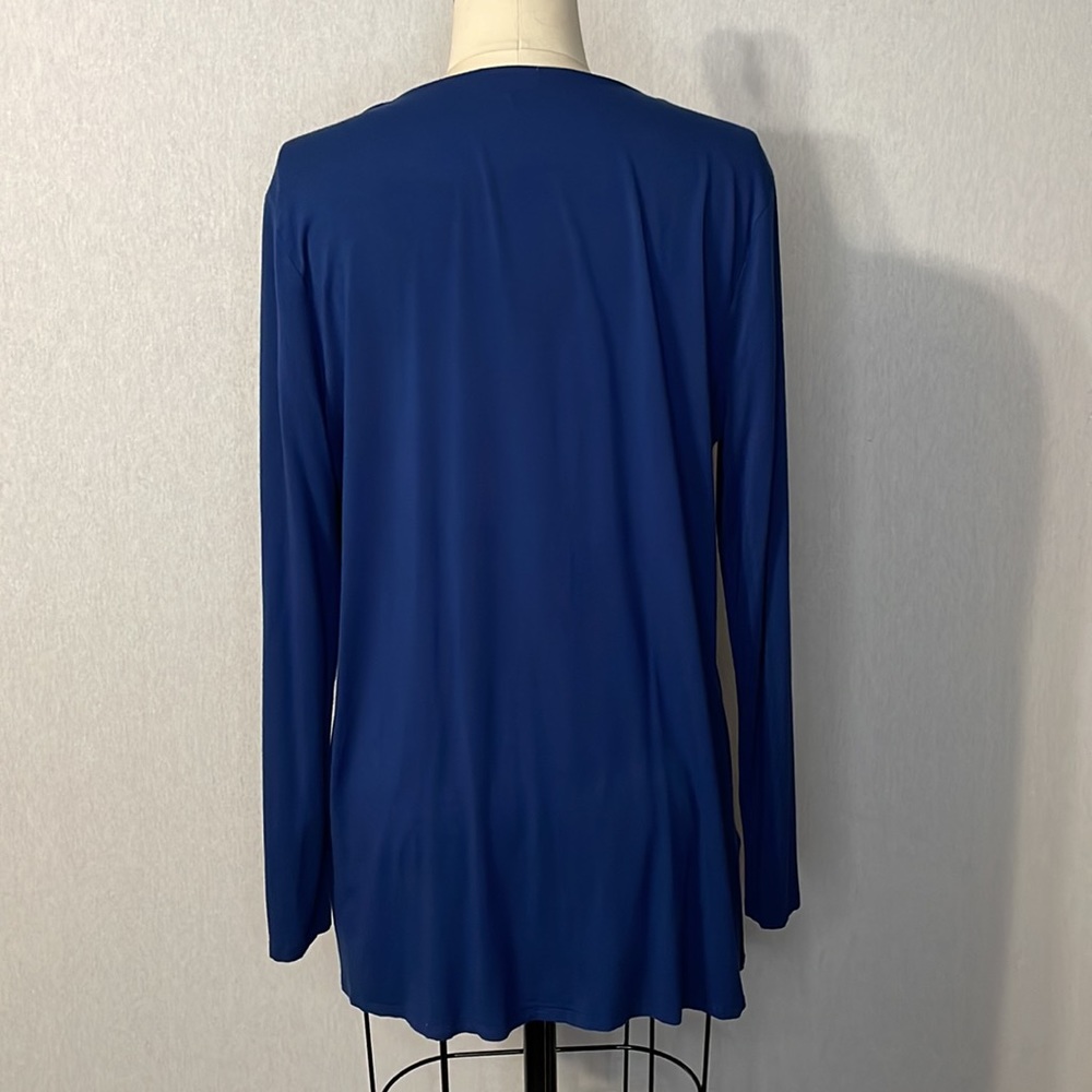 Vince Camuto, wrapped top - Picture 5 of 12